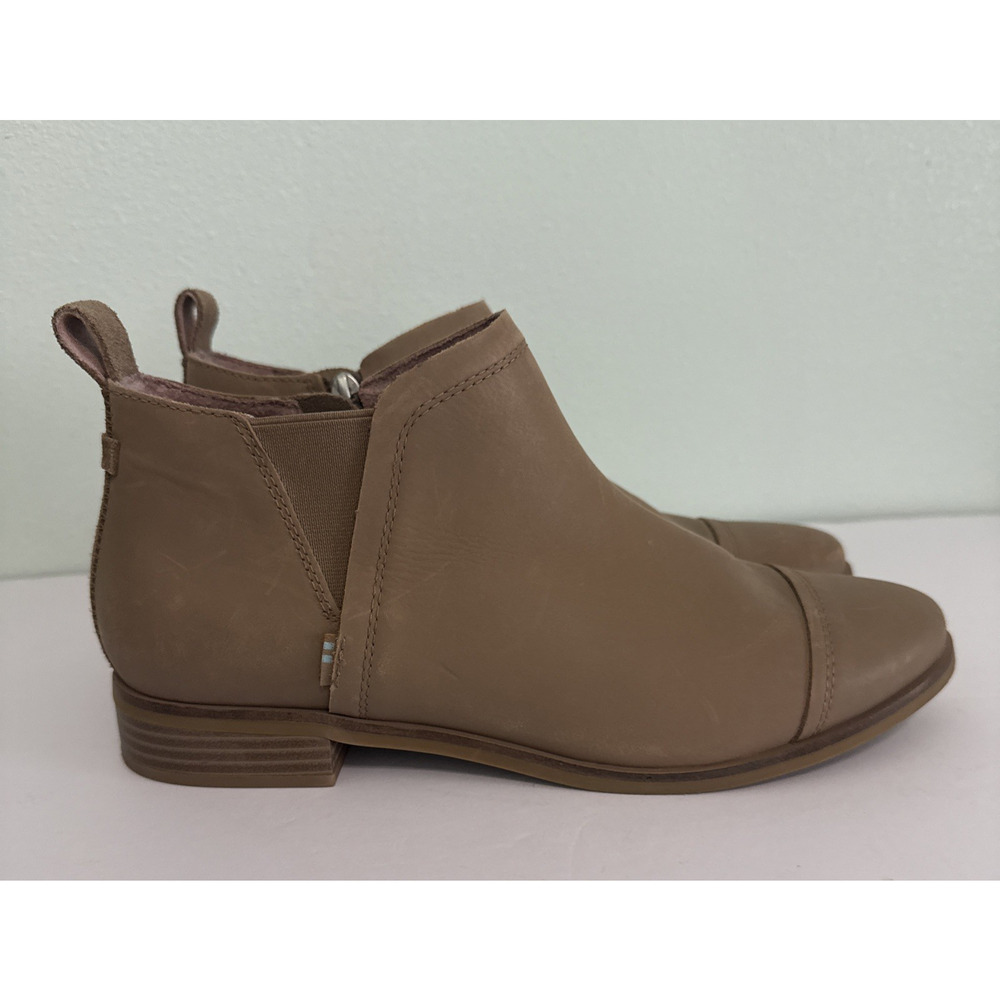 TOMS Reese‎ Ankle Booties Taupe grey smooth leather Zip Closure womens size 9.5
